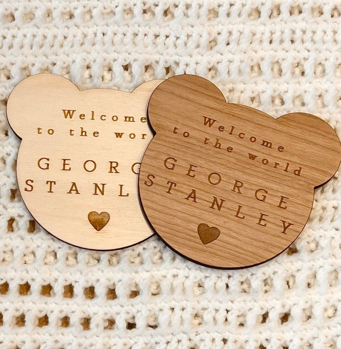 Welcome to the World Sign - Personalised Baby Arrival Sign - Teddy Bear Baby Decor - Baby Gift - Social Media Prop - Baby Name Plaque