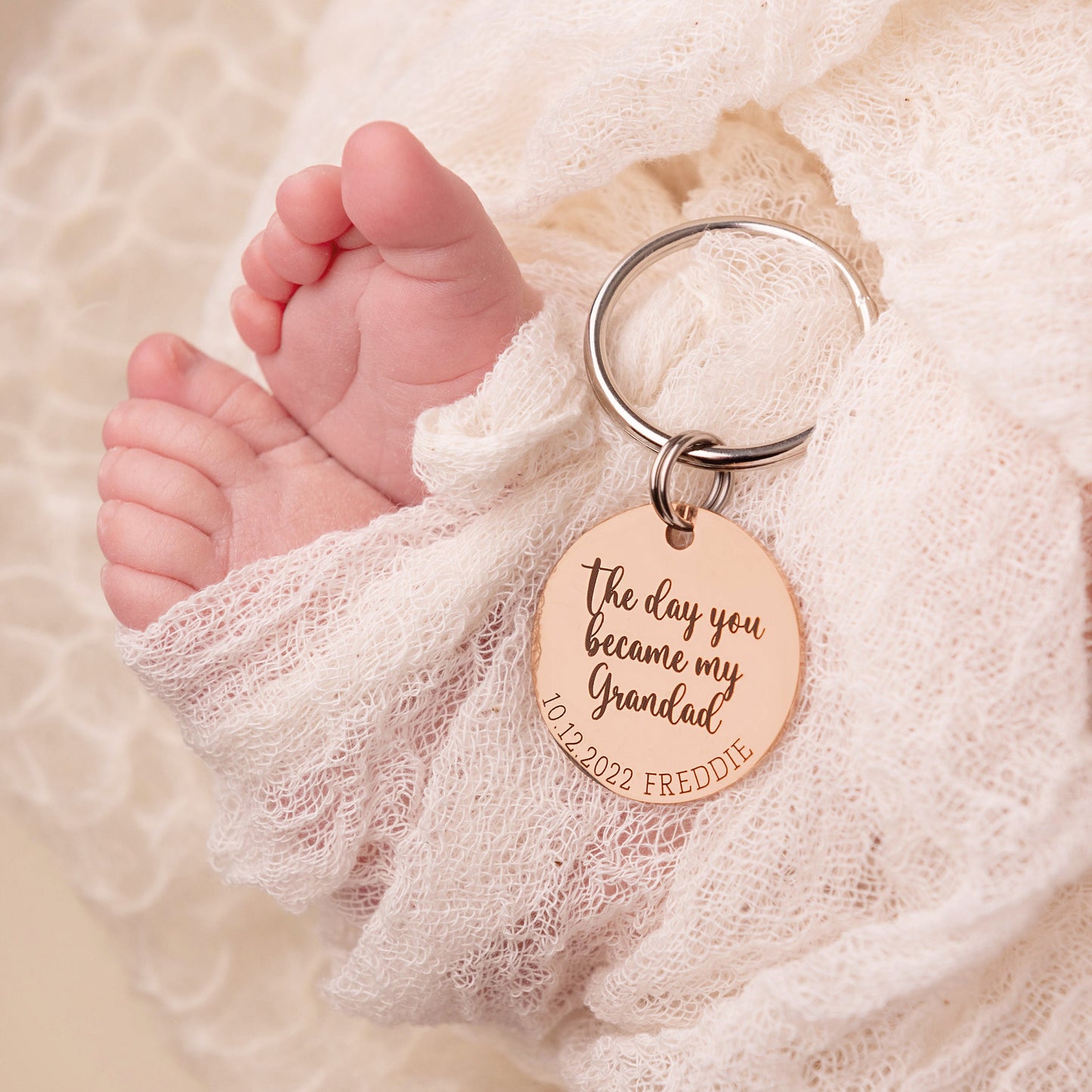 New Grandma Gift - New Grandma - New Grandma Gift - Gift for Grandma - Personalised Keyring - Gift for Grandma - From Grandchild