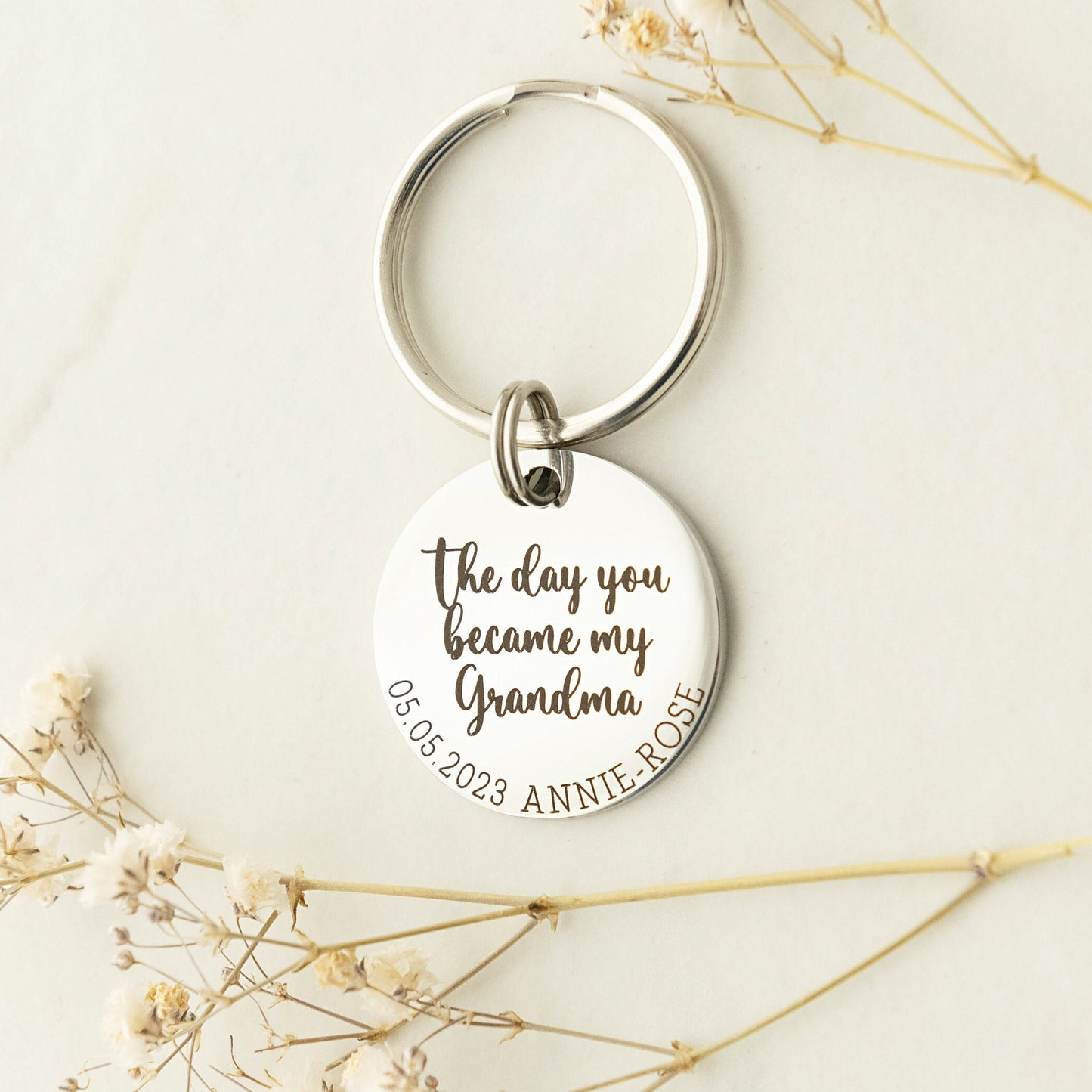 New Grandma Gift - New Grandma - New Grandma Gift - Gift for Grandma - Personalised Keyring - Gift for Grandma - From Grandchild