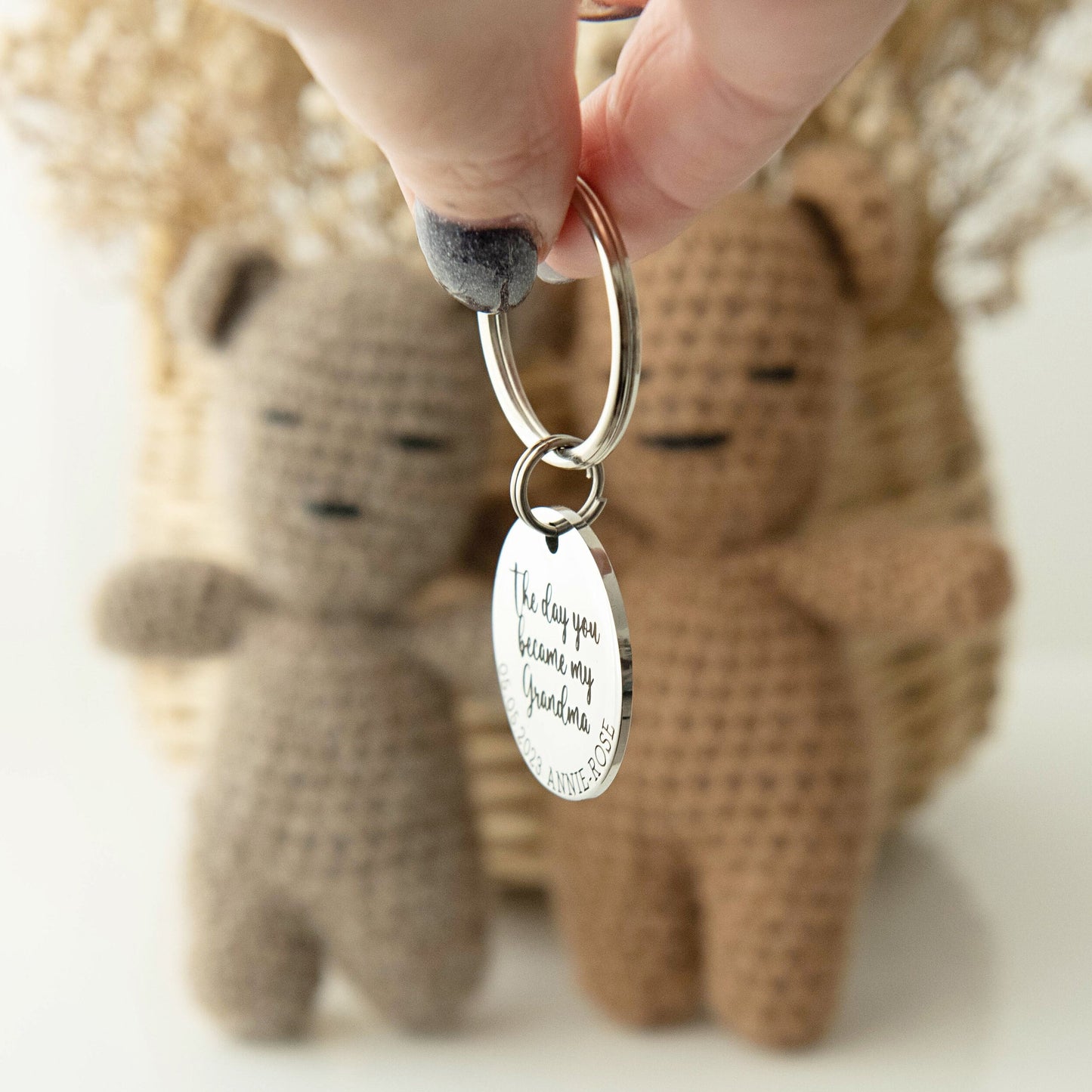 New Grandma Gift - New Grandma - New Grandma Gift - Gift for Grandma - Personalised Keyring - Gift for Grandma - From Grandchild