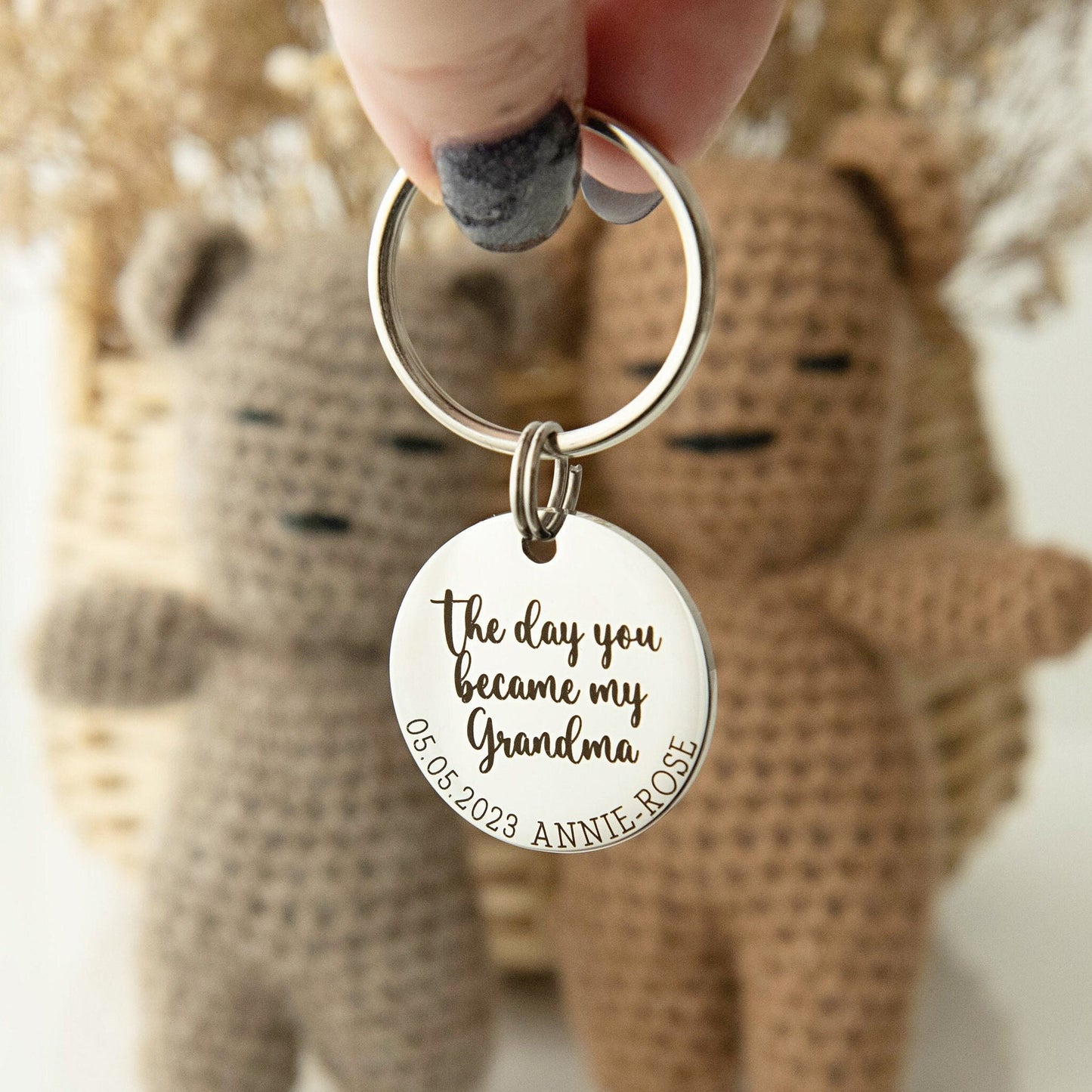 New Grandma Gift - New Grandma - New Grandma Gift - Gift for Grandma - Personalised Keyring - Gift for Grandma - From Grandchild