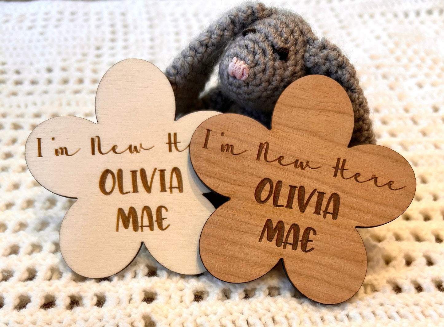 Flower I'm New Here Wooden Baby Announcement Sign - Personalised Wooden Baby Sign - Nursery Decor - Social Media Photo Prop - New Baby Gift