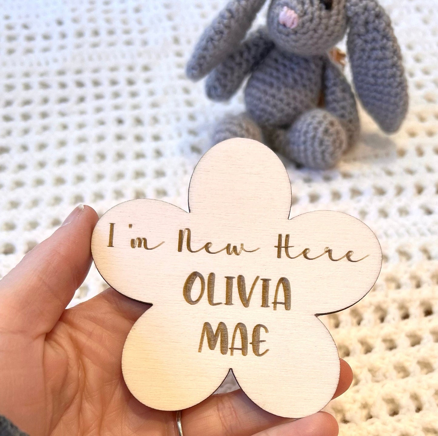 Flower I'm New Here Wooden Baby Announcement Sign - Personalised Wooden Baby Sign - Nursery Decor - Social Media Photo Prop - New Baby Gift