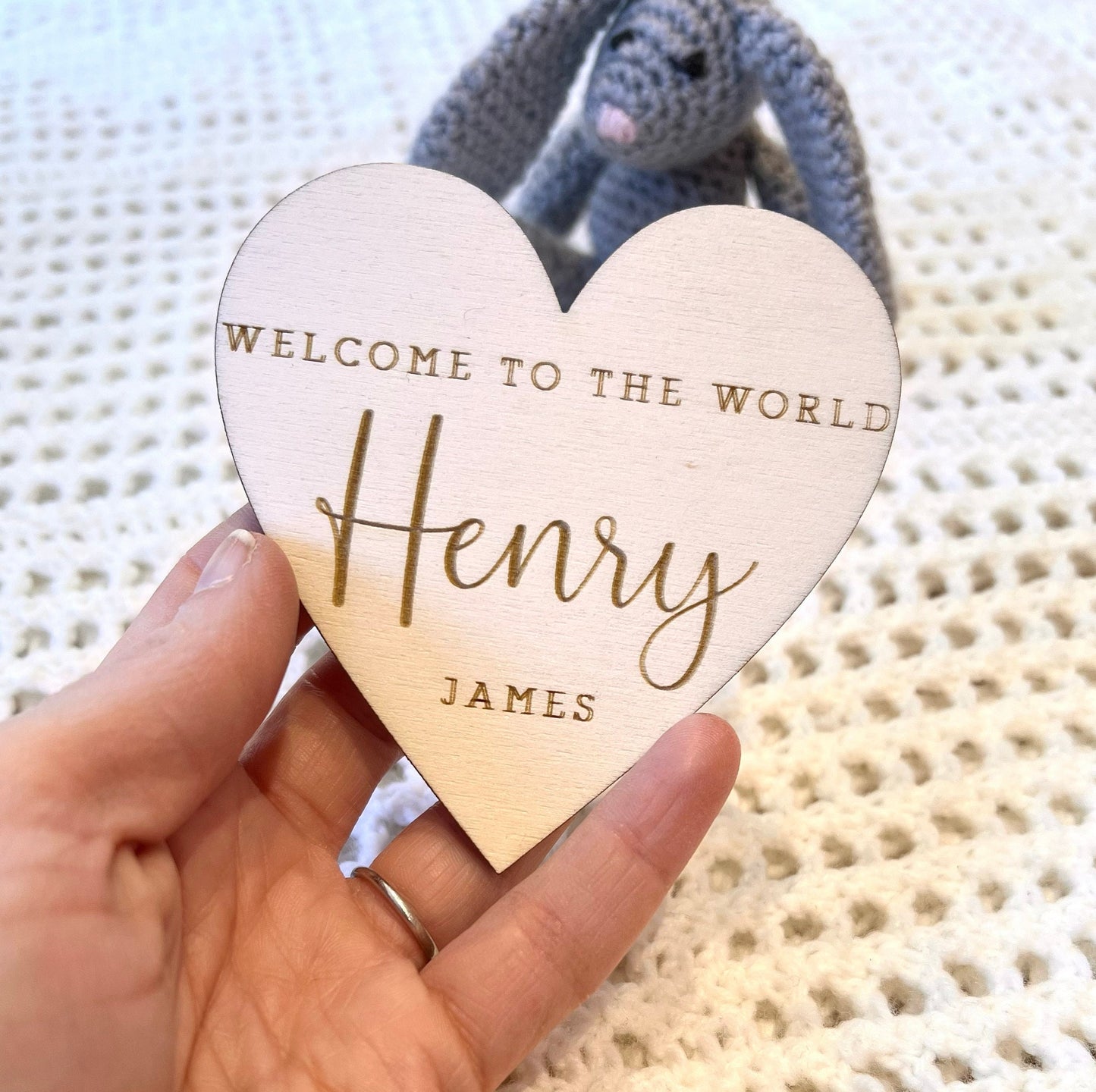 Heart Welcome to the World Sign - Wooden Sign - Baby Prop - Baby Announcement Sign - Personalised Baby Sign - Baby Gift - Social Media Prop