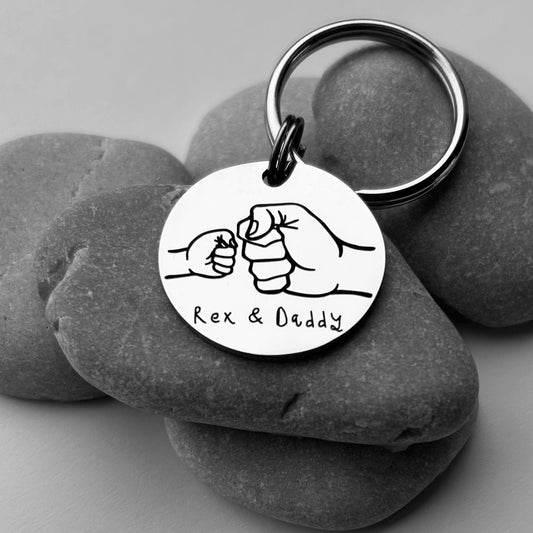 Daddy Keyring, Gift for Daddy, Dad Gift, Fist Keyring, Personalised Keyring, Christmas Gift for Daddy Dad Grandad, Dad Keyring, Grandad Gift