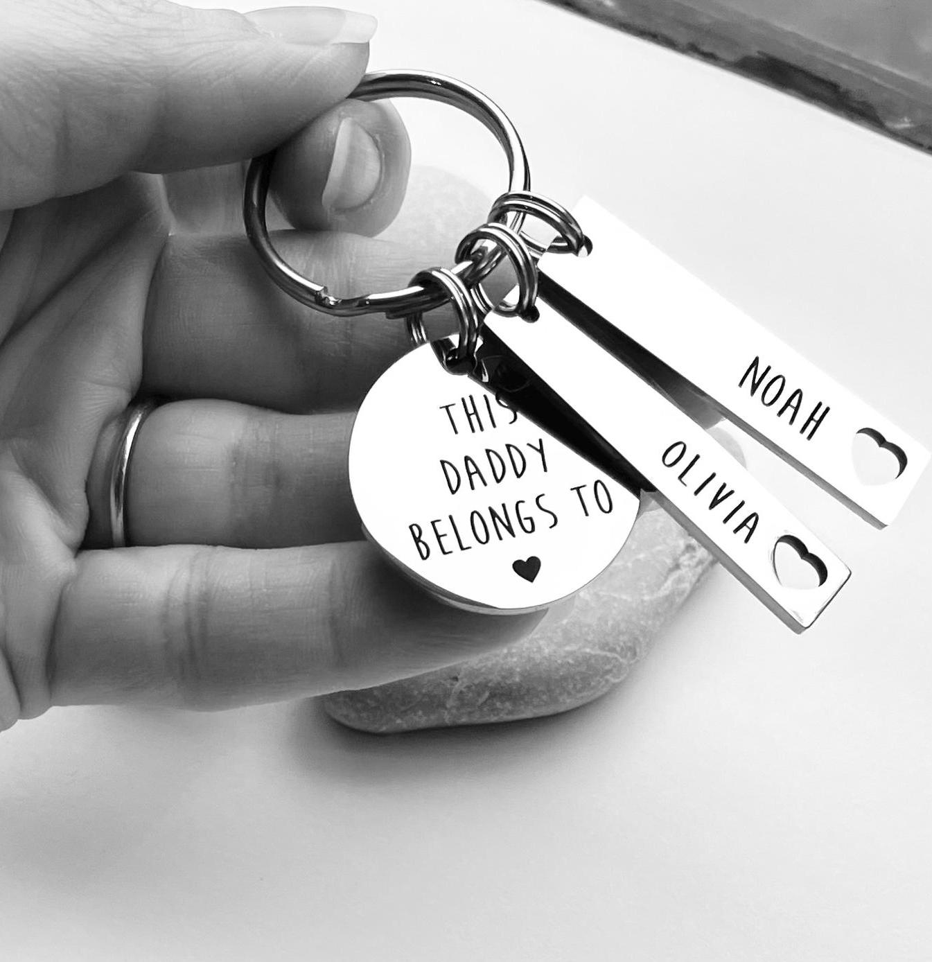 This Daddy Belongs To Keyring - Gift for Dad - Personalised Gift - Gift for Him Men Engraved Personalized Keyring - Dad Daddy Grandad Gifts