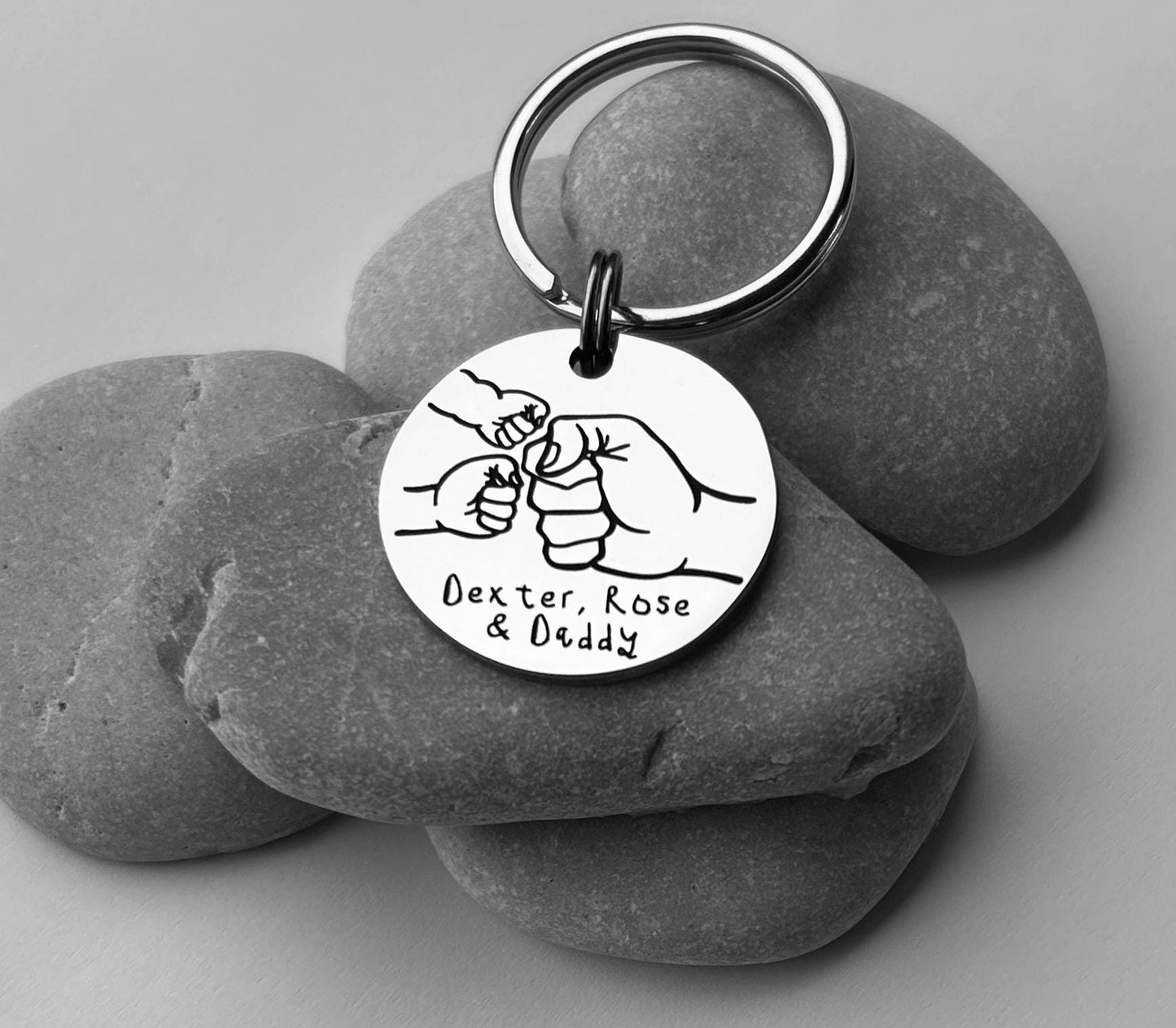 Daddy Keyring, Gift for Daddy, Dad Gift, Fist Keyring, Personalised Keyring, Christmas Gift for Daddy Dad Grandad, Dad Keyring, Grandad Gift
