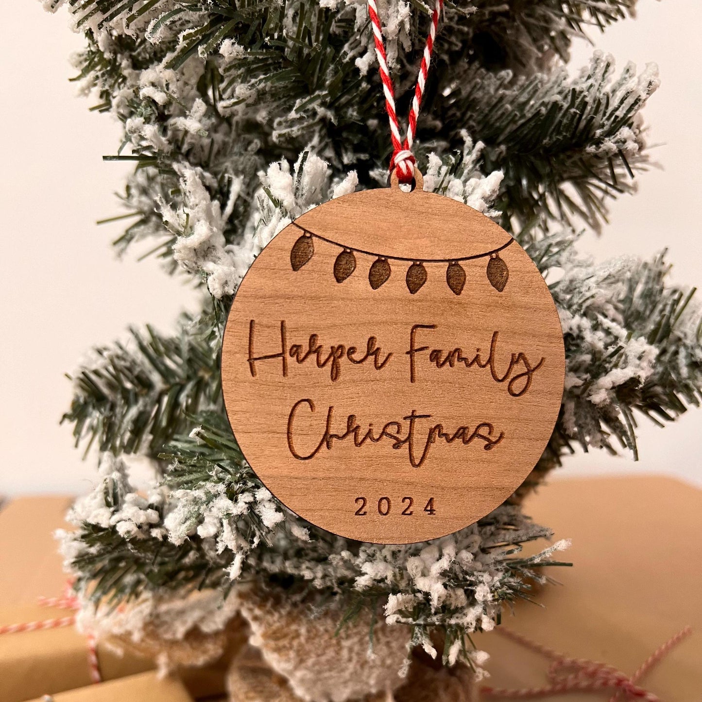 Personalised Engraved Christmas Tree Decoration, Baubles with name, Wooden Decoration, Hanging Christmas Decoration, Christmas Ornament