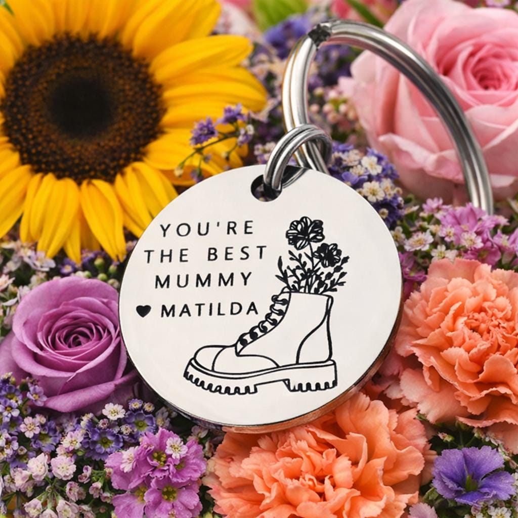 Gift for Mum - Mothers Day - Unique Mothers Day Gift - Gift for Mummy - Personalised Keyring for Mum - Best Mummy Keyring - Mothers Day Gift