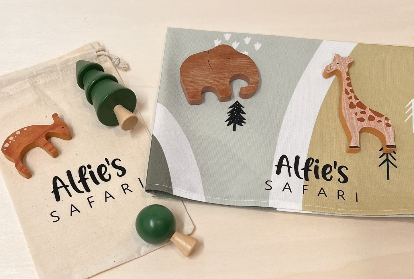 Safari Wooden Toy - Animal Toys - Wooden Toys - Personalised Toy - Animal Play Set - Birthday Gift - Play Mat - Gift for children